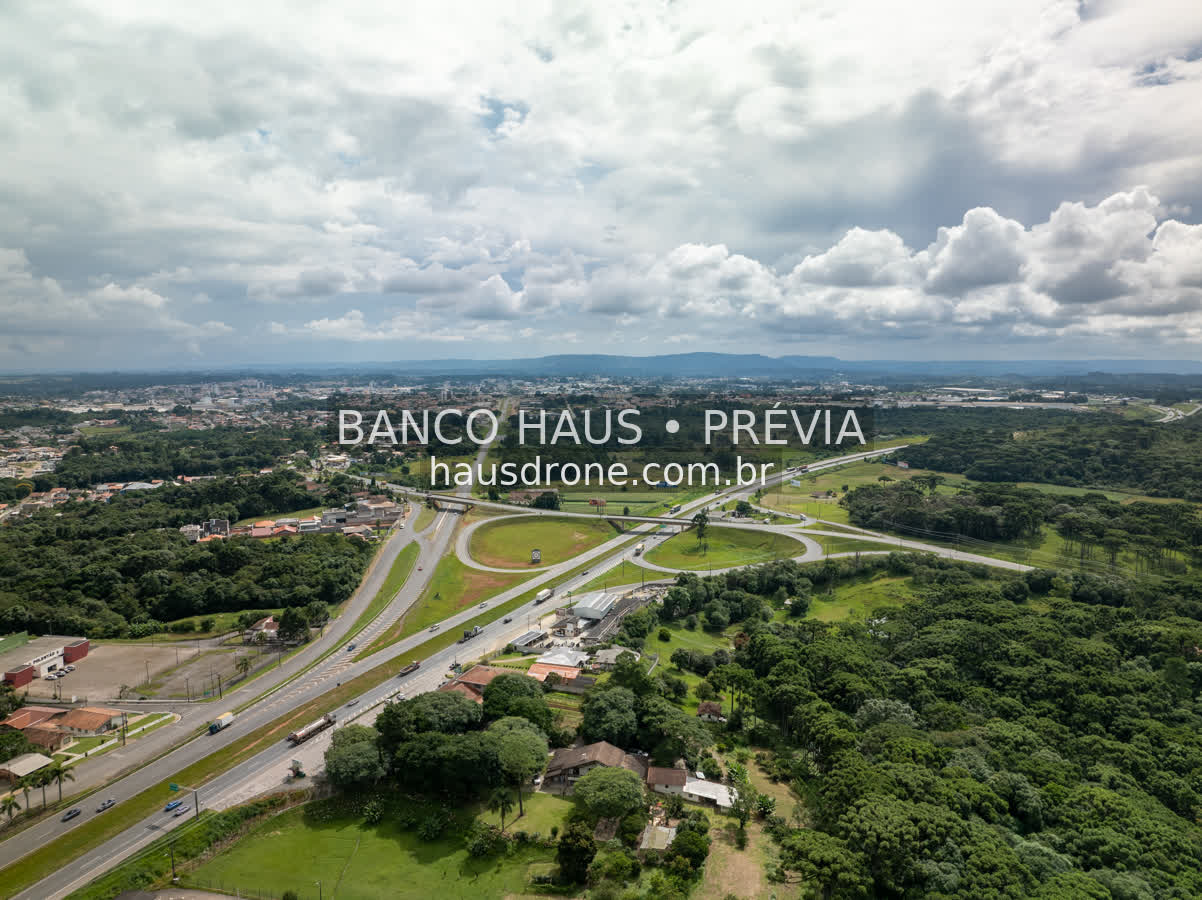 Rodovia e acessos em vista aérea — Campo Largo, Paraná, Paraná.
