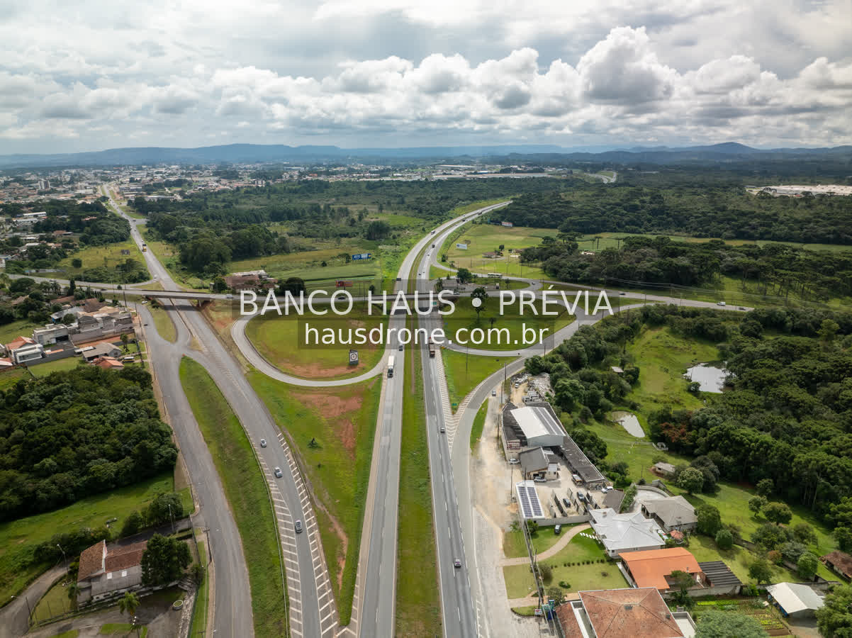 Rodovia e acessos em vista aérea — Campo Largo, Paraná, Paraná.