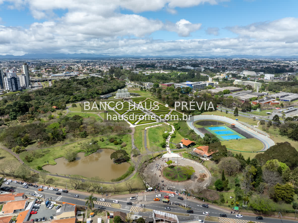 Estufa e jardins em vista aérea — Jardim Botânico de Curitiba, Paraná.