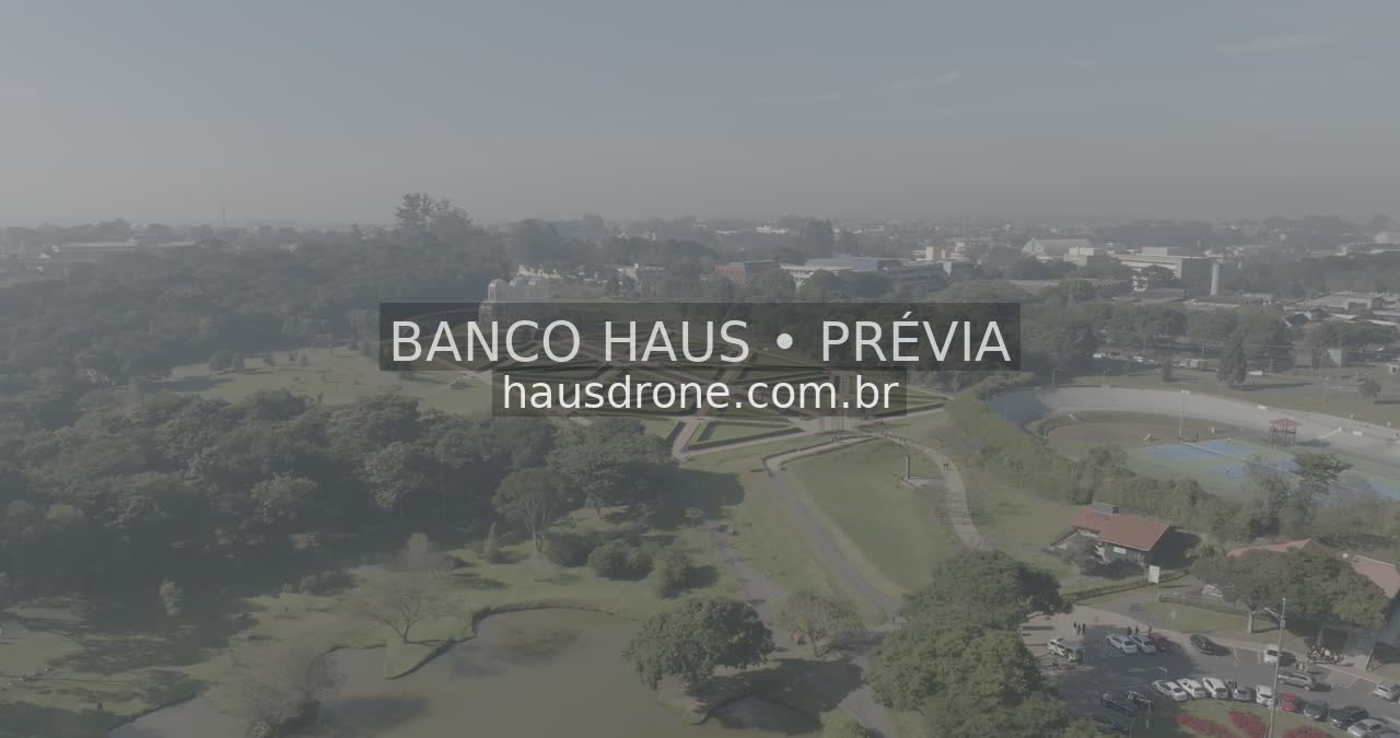 Estufa e jardins em vista aérea — Jardim Botânico de Curitiba, Paraná.