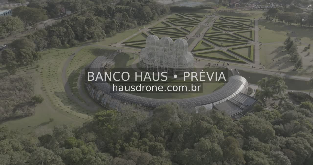 Estufa e jardins em vista aérea — Jardim Botânico de Curitiba, Paraná.