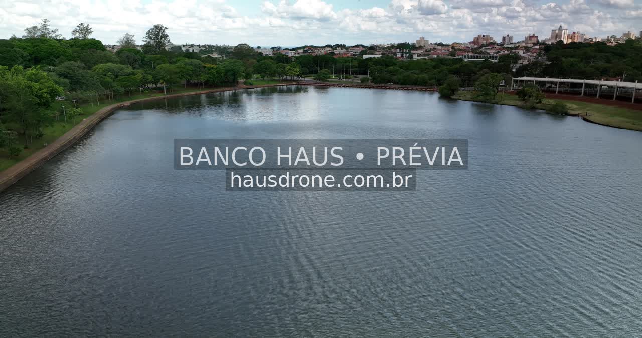 Lago e paisagem urbana — Londrina e região, Paraná, Paraná.