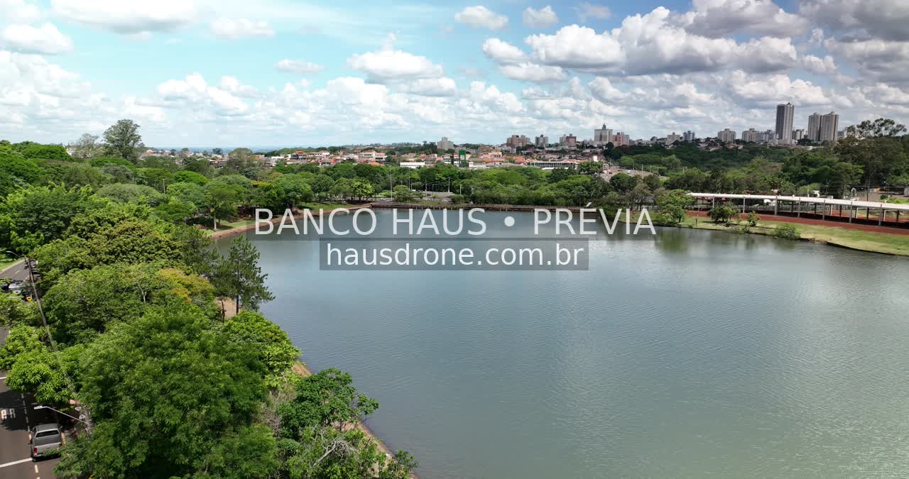 Lago e paisagem urbana — Londrina e região, Paraná, Paraná.