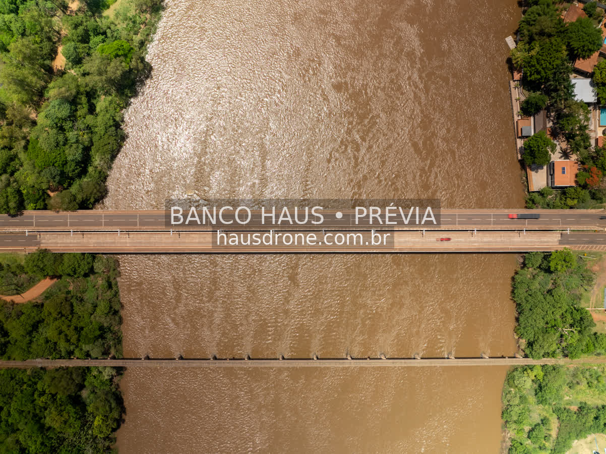 Ponte sobre o rio — Londrina e região, Paraná, Paraná.