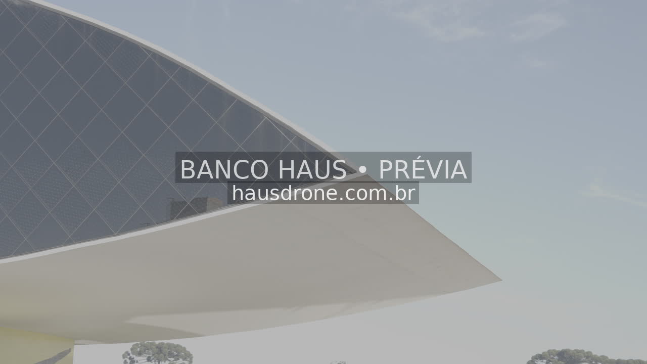 Detalhe da estrutura em forma de olho — Museu Oscar Niemeyer em Curitiba, Paraná.